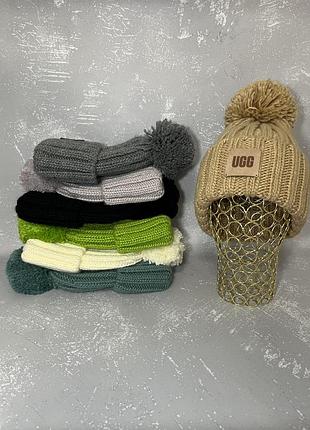Шапка бежевая с бубоном ugg 3