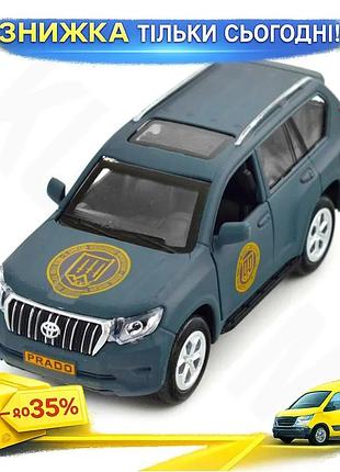 Ku автомодель toyota prado universal fit шеврони героїв колекційна іграшка для хлопчиків від 3 років м uni2l_k