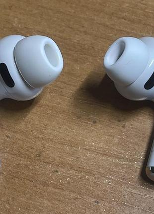 Навушники та гарнітури apple airpods pro 3 (a3063, a3064)