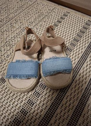 Босоножки 18-19 р.h &amp; m.