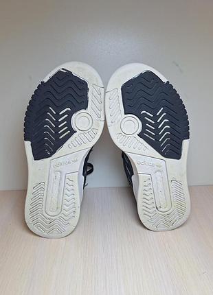Кроссовки adidas 8