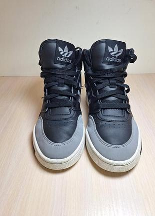 Кроссовки adidas 3