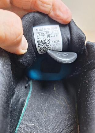 Кроссовки adidas 9