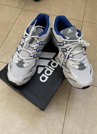 Кросівки чоловічі adidas білі з синім