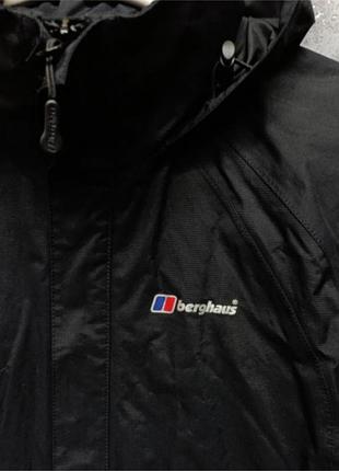 Курточка от бренда berghaus 4