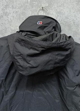 Курточка от бренда berghaus 5
