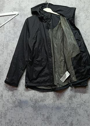 Курточка от бренда berghaus 8