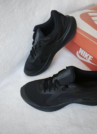 Оригінал! кросівки nike р.36,5 устілка 23,5см