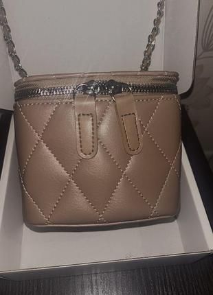 Сумка-бокс жіноча бежева стьобана