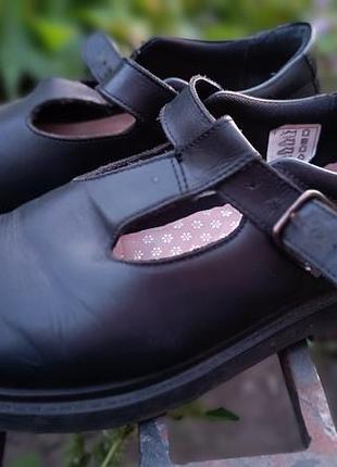 Туфлі жіночі lee cooper чорні шкіряні