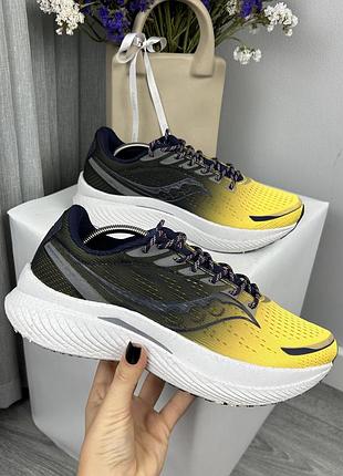 Чоловічі оригінальні кросівки для бігу saucony endorphin speed 3