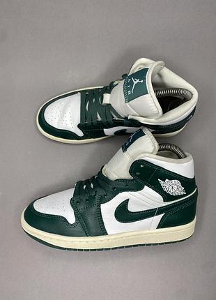 Кросівки nike jordan білі з зеленим, розмір 37.5, довжина устілки 23.5 см