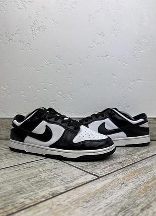 Nike dunk low panda
