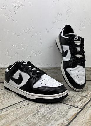 Nike dunk low panda 3
