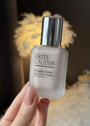 Тональний крем estée lauder