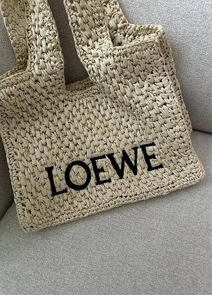 Сумка medium font tote in raffia 3