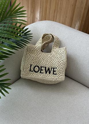 Сумка medium font tote in raffia 2