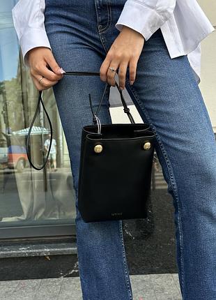 Сумка pebble pouch in smooth calfskin black