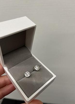 Сережки для жінок срібні з муасанітом 0,4 ct d vvs1 gra 4×4 мм