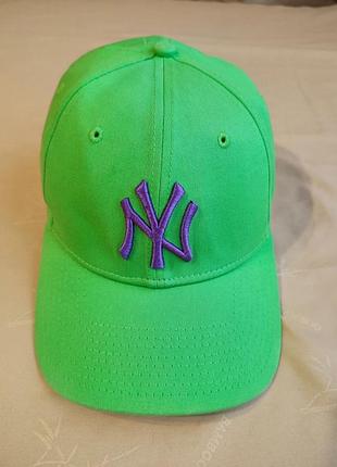 Бейсболка чоловіча new era yankees зелена