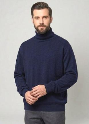 Тёплый мужской свитер uniqlo из 100% шерсти.