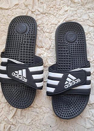 Шльопанці adidas з масажною підошвою  розмір 40,5 устілка 25,5 см