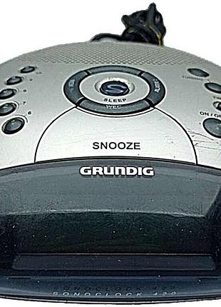 Радіоприймач б/у grundig sonoclock 420