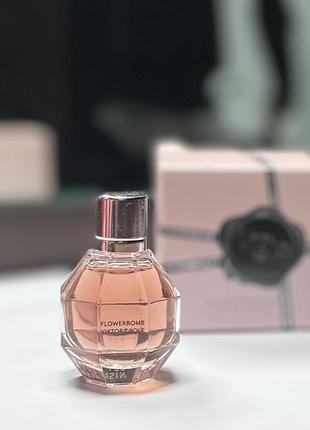 Оригінал viktor&rolf flowerbomb edp 7 мл — мініатюра у коробочці (usa)