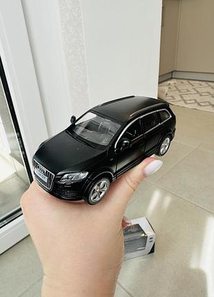 Автомодель technodrive audi q7 v12 чорний 2