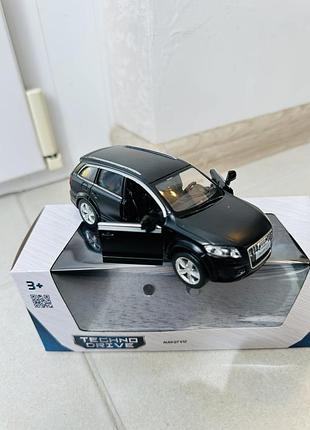 Автомодель technodrive audi q7 v12 чорний 7