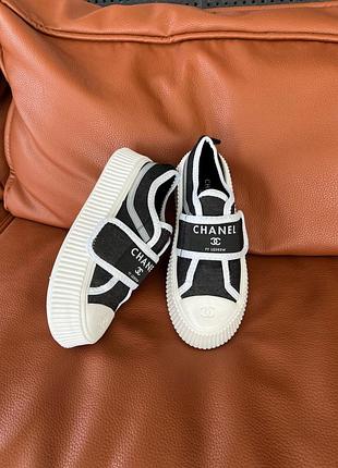 Chanel black