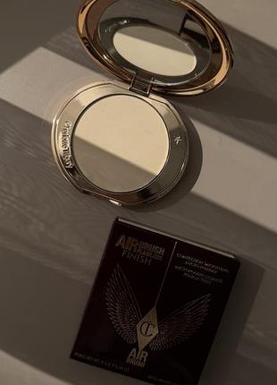 Charlotte tilbury  airbrush flawless finish powder пудра