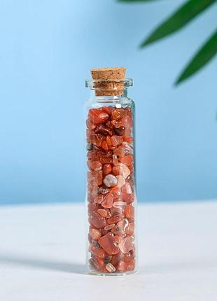 Красный агат в стеклянной баночке bm