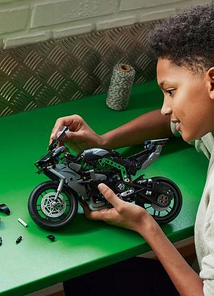 Lego technic мотоцикл kawasaki ninja h2r 42170 3