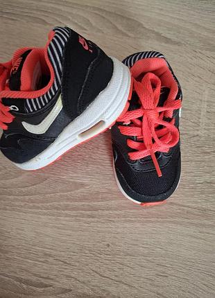 Нові кросівки nike 2