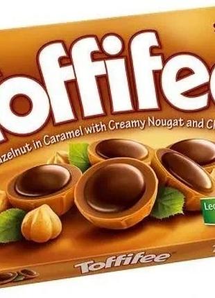 Набір 8 штук toffifee з лісовим горіхом у карамелі 125 г