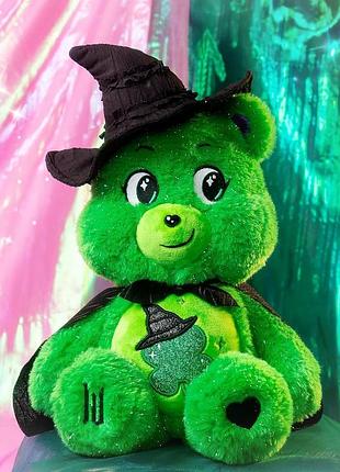 Basic fun care bears wicked м'яка іграшка 22 см – набір 2 шт. лімітоване видання – good luck bear як elphaba і love-a-lot bear як 7