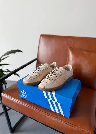 Adidas bermuda wonder white 8