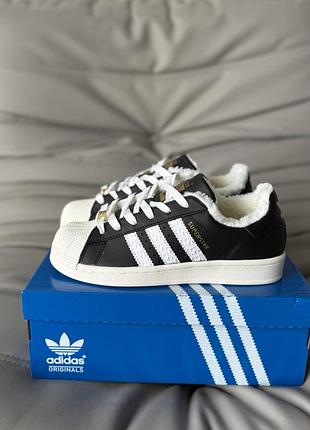 Кроссовки зимние adidas superstar black white vintage fur