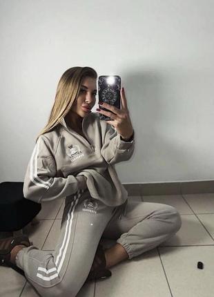 Жіночий спортивний костюм adidas на флісі