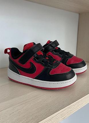 Оригінальні кросівки nike 23,5 розмір