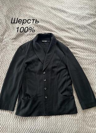 Піджак жіночий шерстяний чорний на ґудзиках