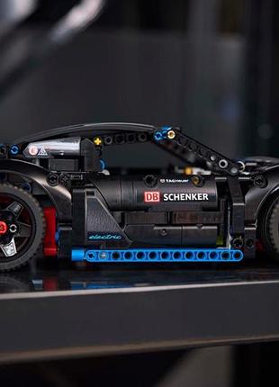 Конструктор lego technic автомобіль для перегонів porsche gt4 e-performance 4