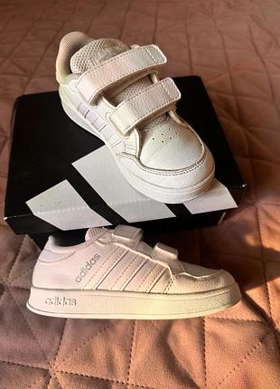 Кросівки adidas 2