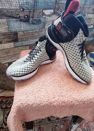 Кросівки унісекс nike для баскетболу