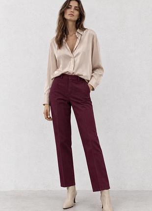 Scotch&soda — класичні штани-чіноси у кольорі merlot 🍷
