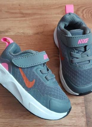 Оригінальні кросівки nike