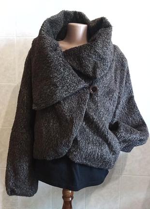 Lilith paris — вовна mélange 80%. французька дизайнерська коротка пальто-бочечка. р. 48