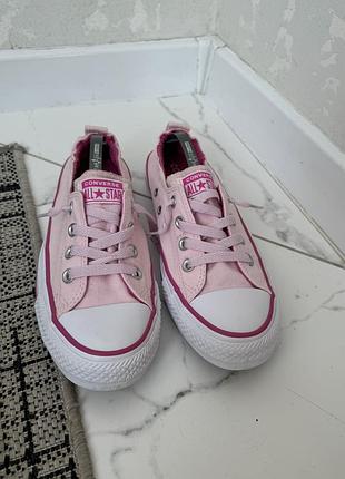 Рожеві жіночі кеди converse chuck taylor all star shoreline slip з яскраво-рожевим кантом та білою гумовою підошвою