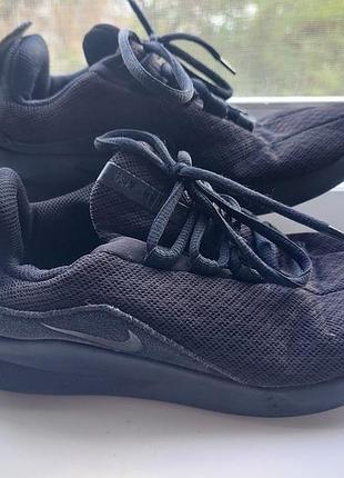 Кросівки жіночі nike чорні, розмір 36